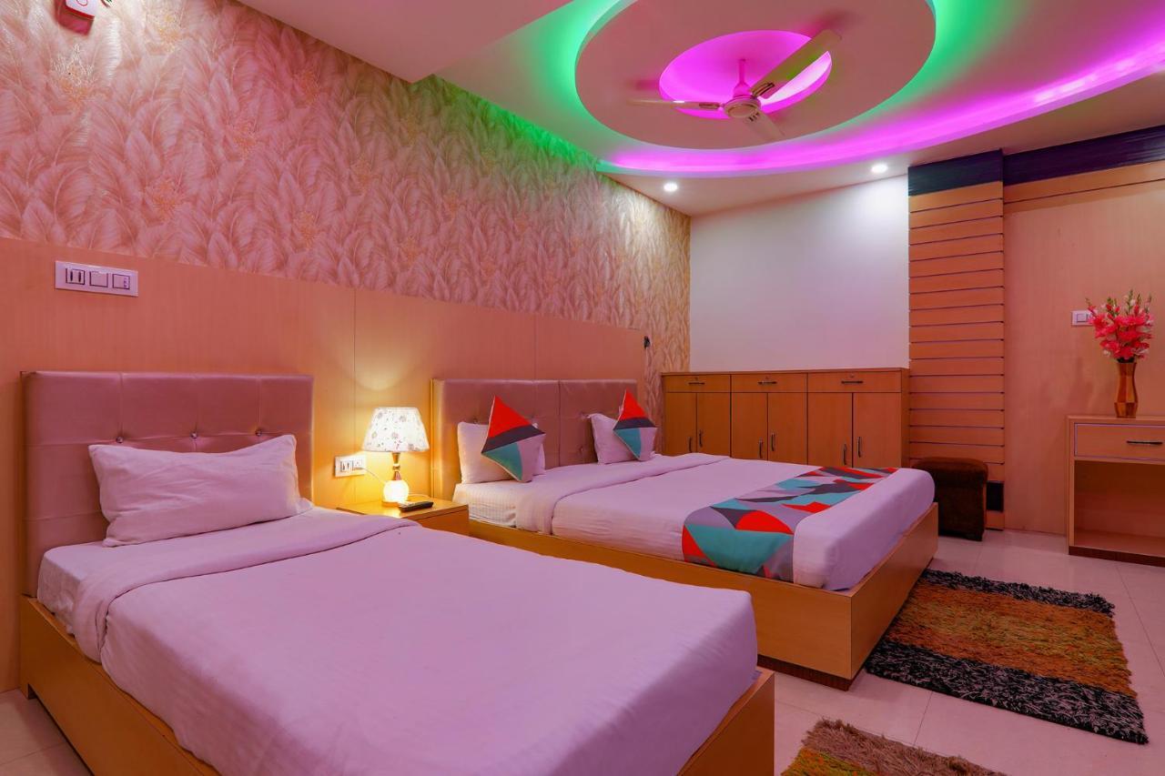 Hotel Fabexpress Moti Mahal à Bénarès Extérieur photo