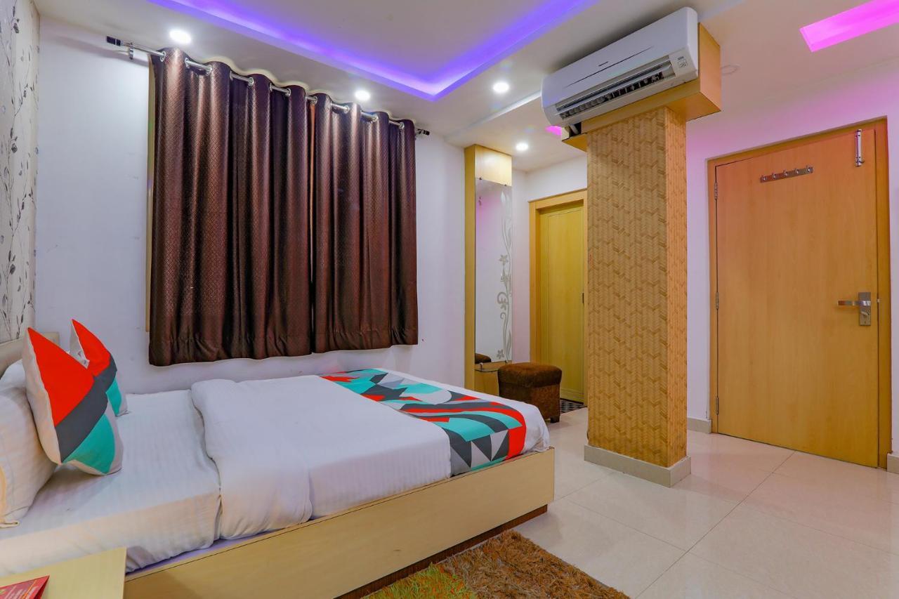 Hotel Fabexpress Moti Mahal à Bénarès Extérieur photo